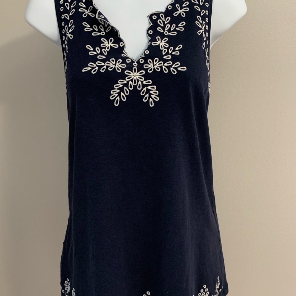 Loft Embroidered Tank - Picture 15 of 16